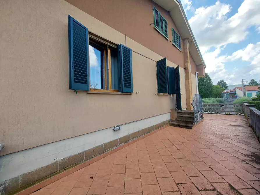 Immagine 38 di Villa in vendita  a Lucca