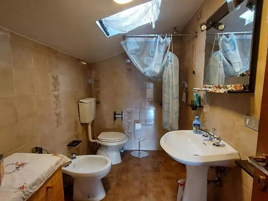 Immagine 39 di Villa in vendita  a Lucca