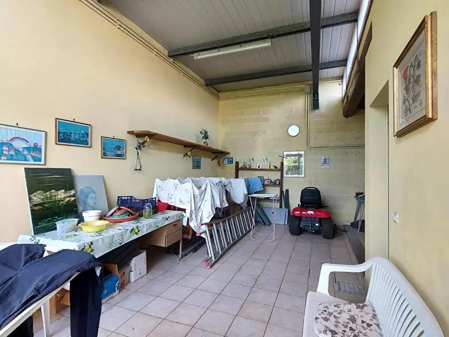 Immagine 21 di Villa in vendita  a Lucca