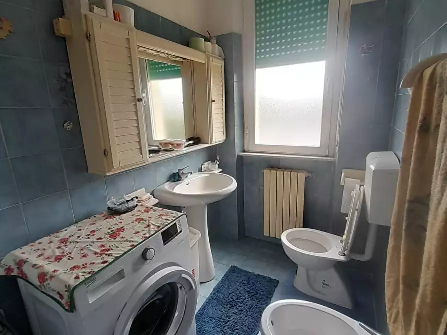 Immagine 9 di Appartamento in vendita  a Livorno