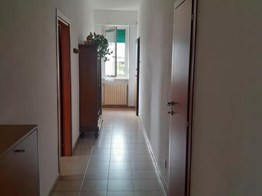 Immagine 5 di Appartamento in vendita  a Livorno