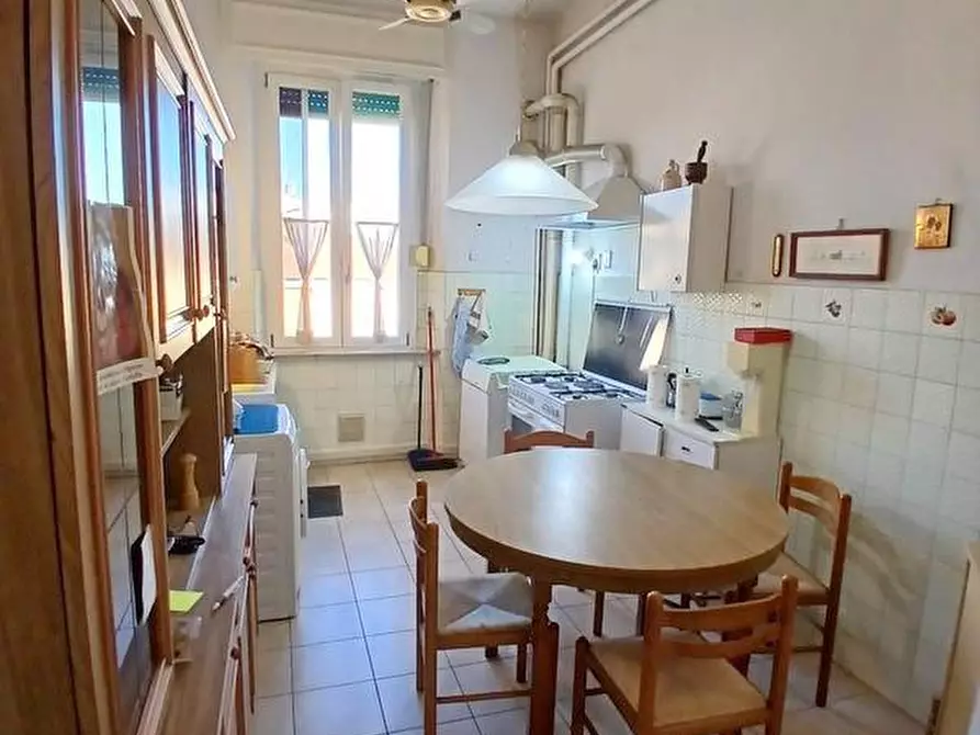 Immagine 12 di Appartamento in vendita  a Pisa