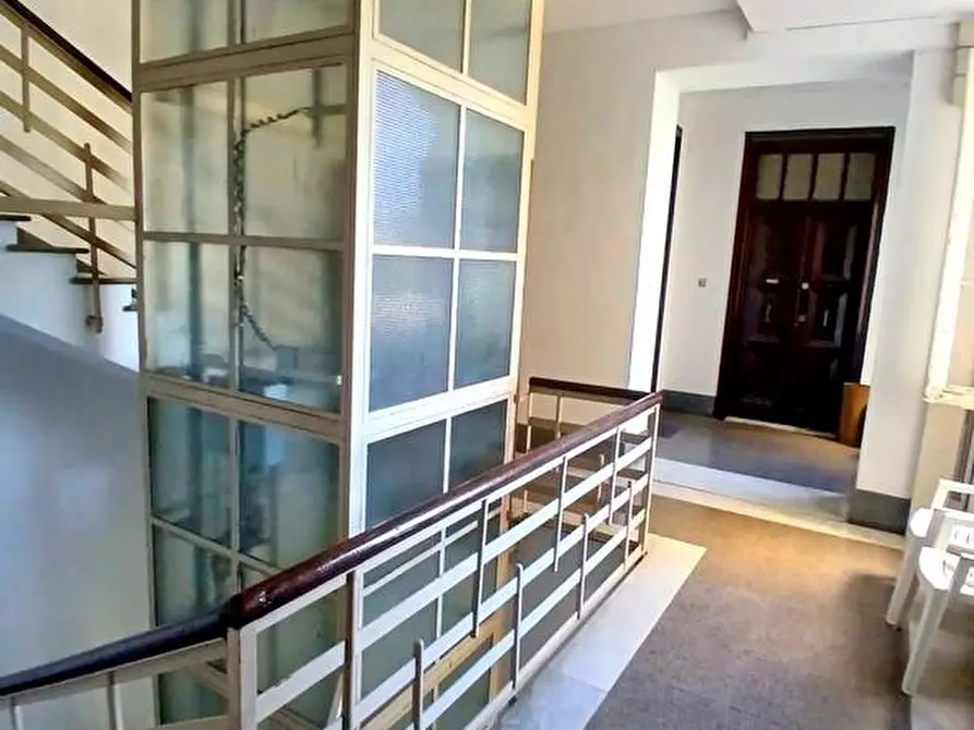 Immagine 2 di Appartamento in vendita  a Pisa