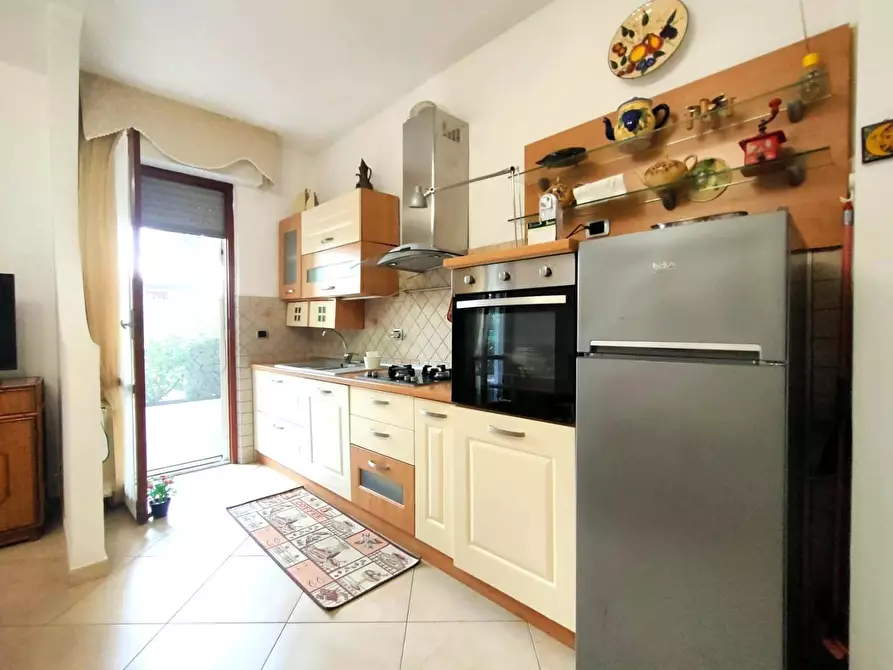 Immagine 4 di Appartamento in vendita  a Massa