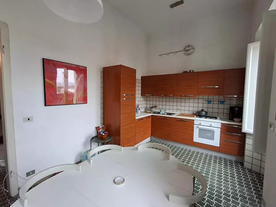 Immagine 6 di Villa in vendita  a Lucca