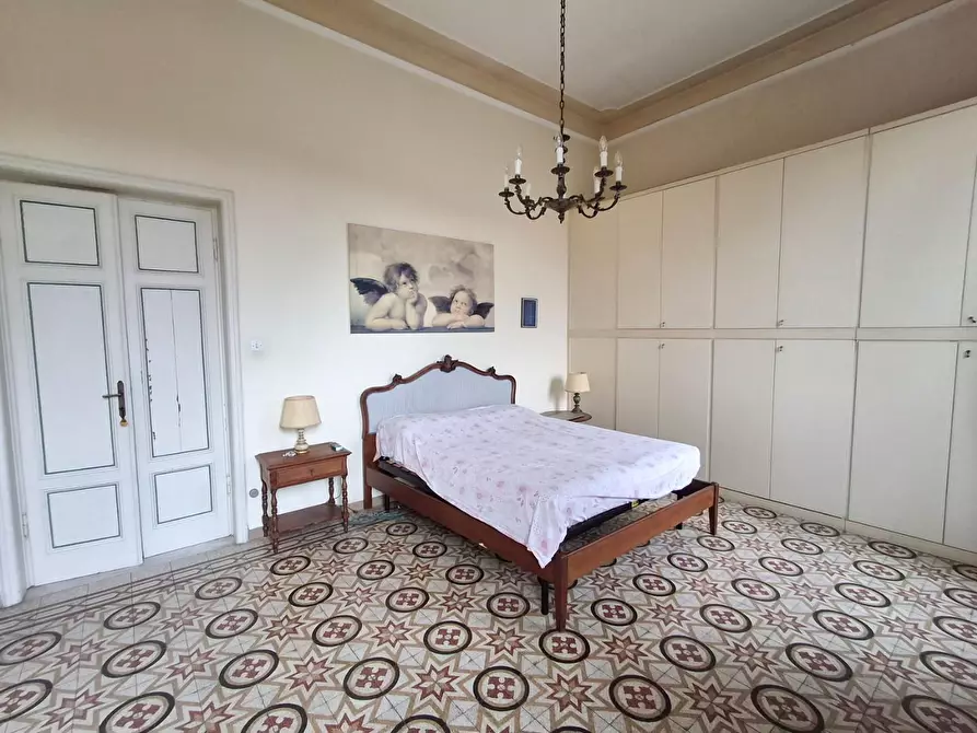 Immagine 12 di Villa in vendita  a Lucca