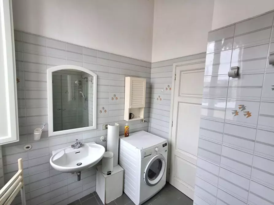 Immagine 24 di Villa in vendita  a Lucca