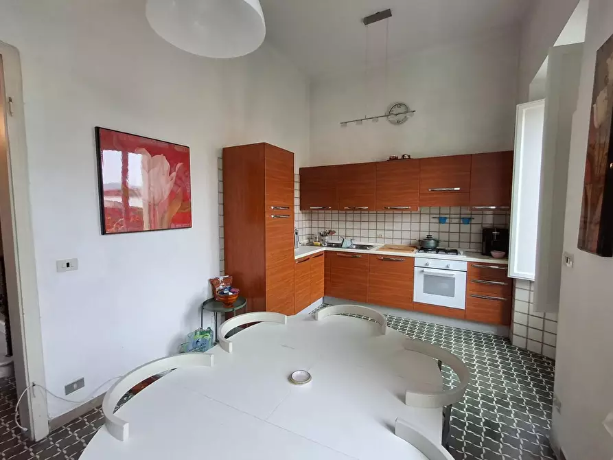 Immagine 4 di Villa in vendita  a Lucca