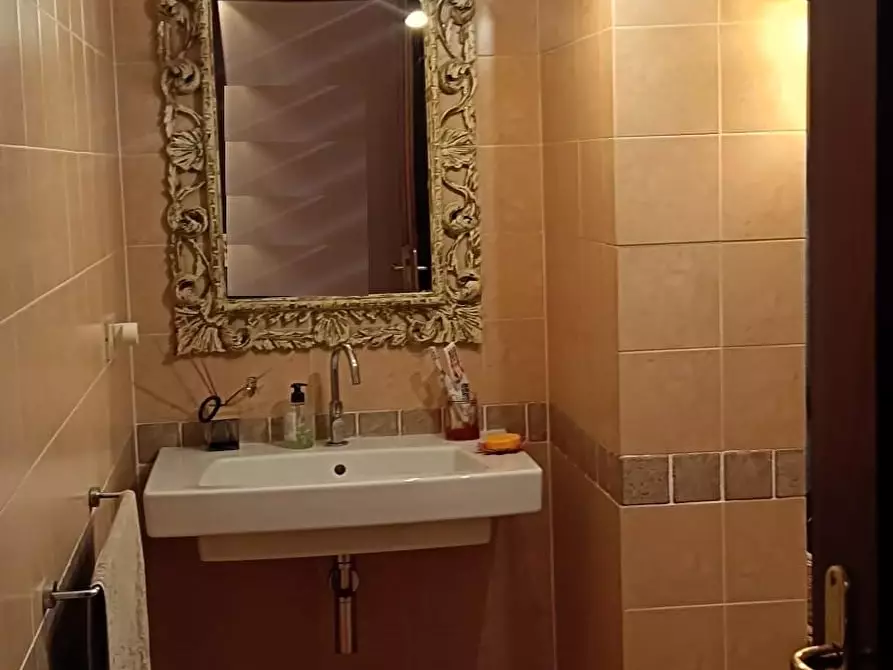 Immagine 15 di Appartamento in vendita  a Cascina