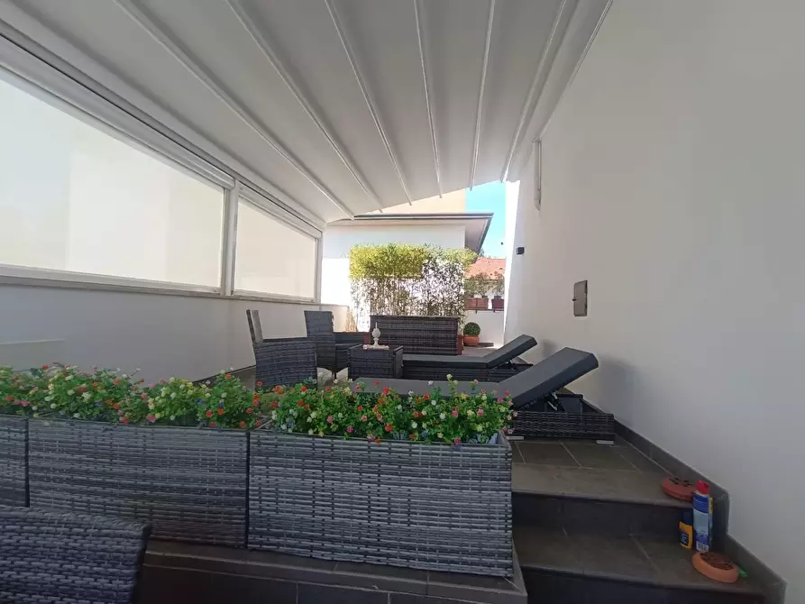 Immagine 25 di Villa in vendita  a Montignoso