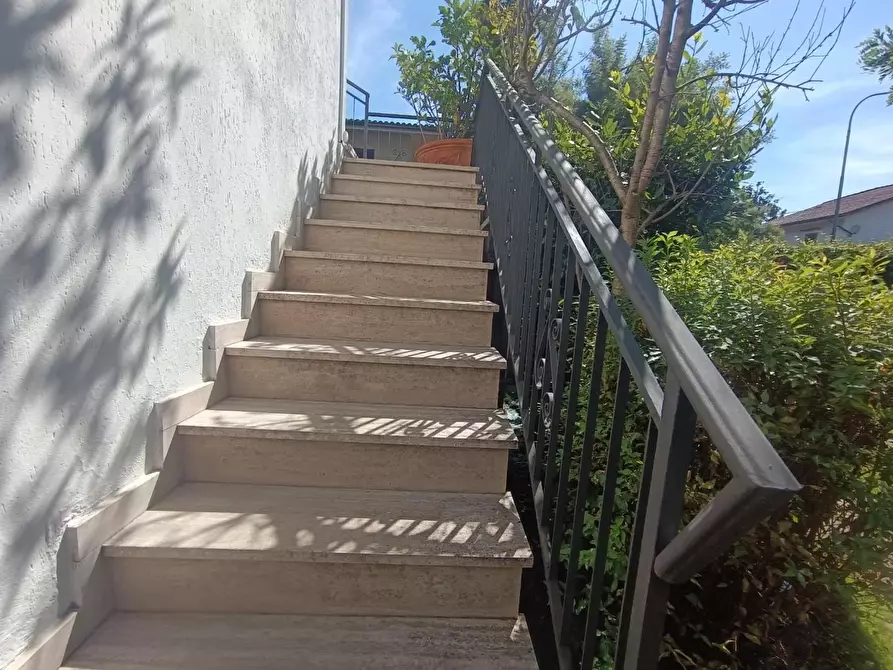 Immagine 10 di Villa in vendita  a Montignoso