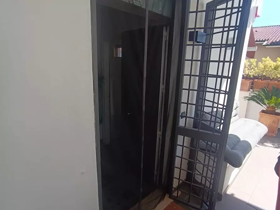 Immagine 39 di Villa in vendita  a Montignoso