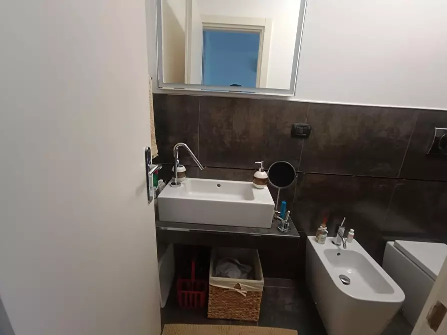 Immagine 89 di Villa in vendita  a Montignoso