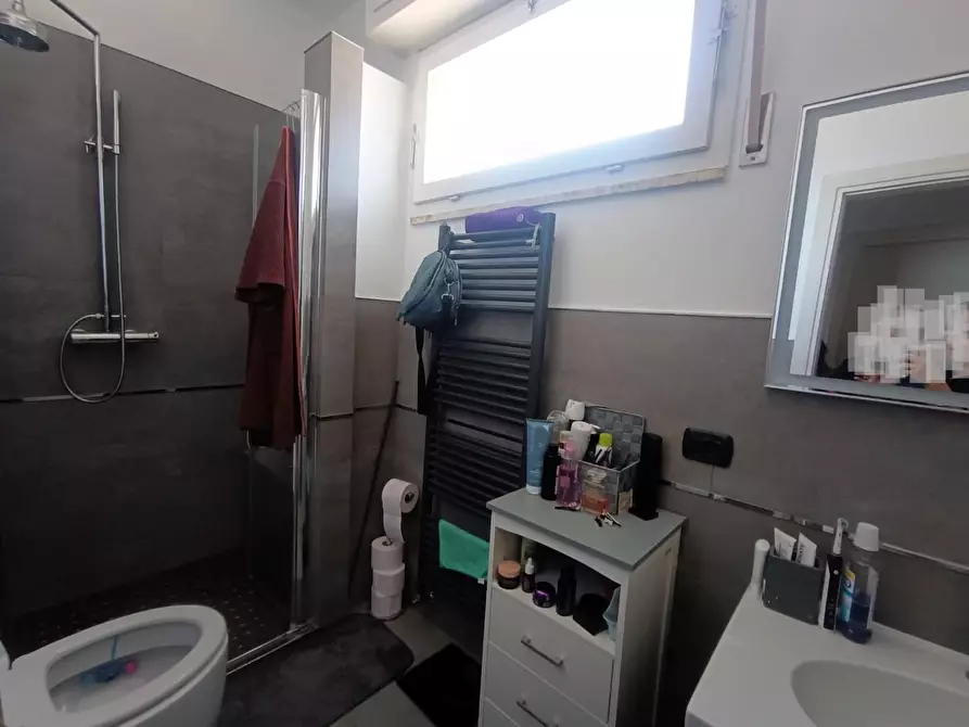 Immagine 86 di Villa in vendita  a Montignoso