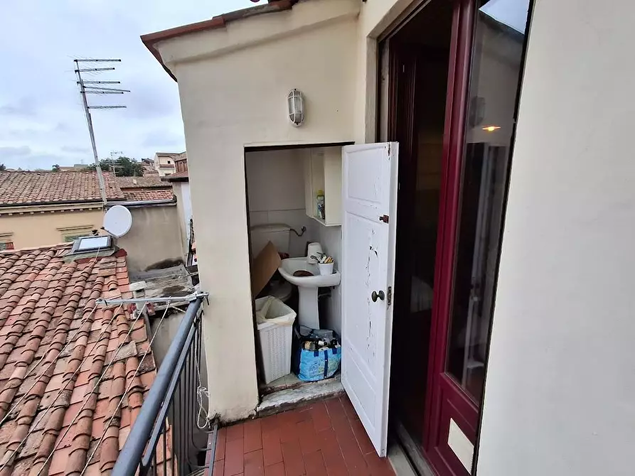 Immagine 9 di Appartamento in vendita  a Pisa