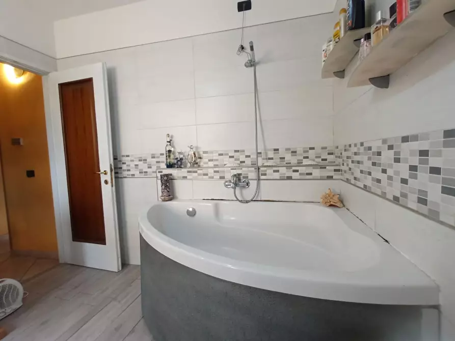 Immagine 25 di Terratetto in vendita  a San Giuliano Terme