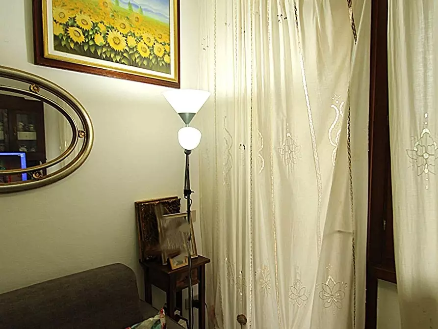 Immagine 8 di Appartamento in vendita  a Lucca