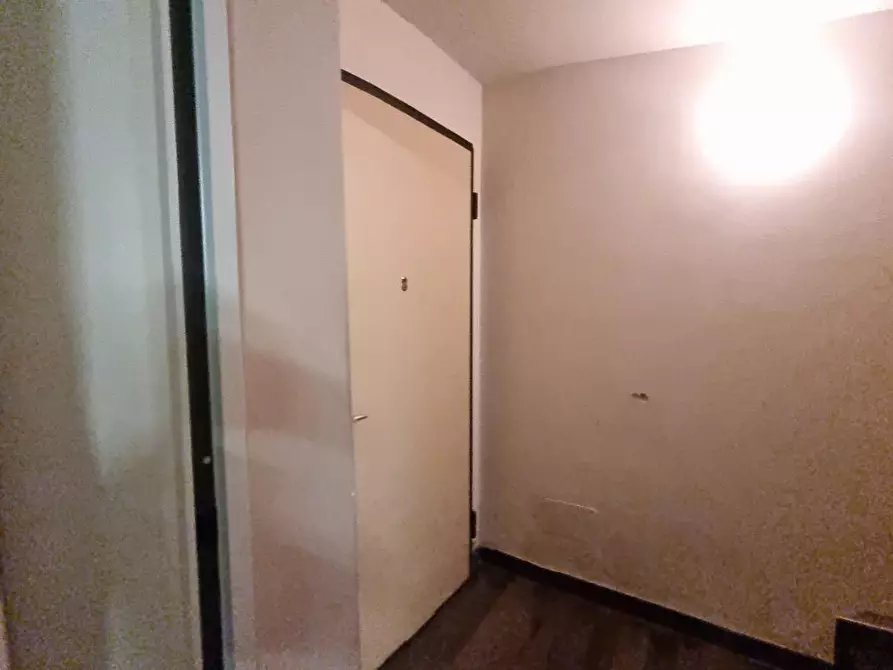 Immagine 48 di Villetta a schiera in vendita  a Livorno