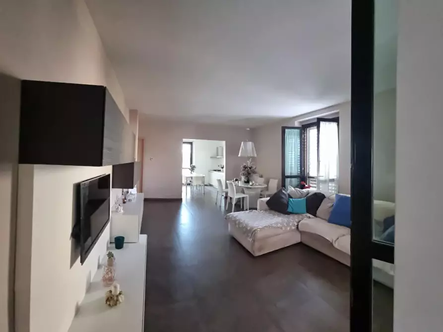 Immagine 8 di Villetta a schiera in vendita  a Livorno