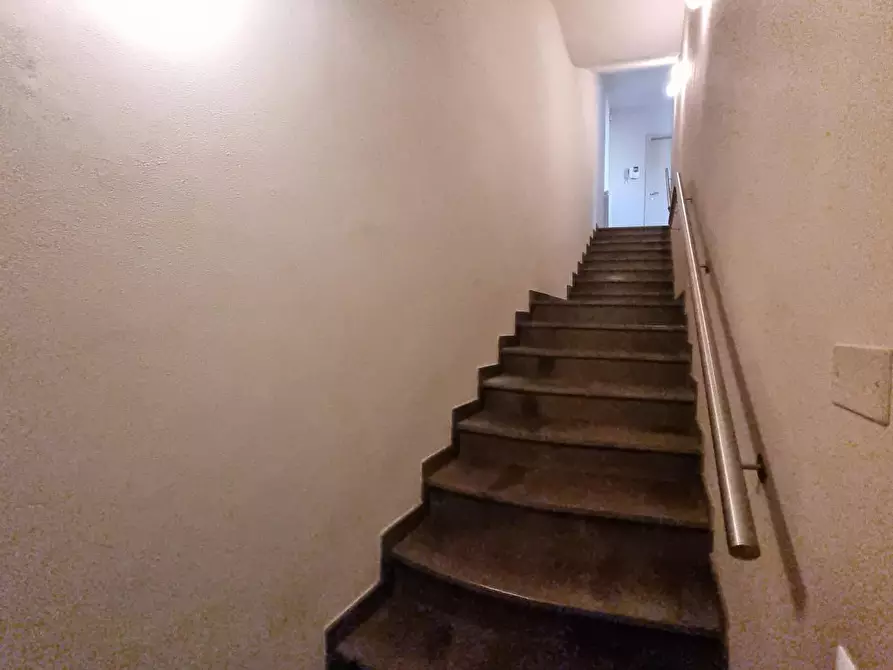 Immagine 49 di Villetta a schiera in vendita  a Livorno