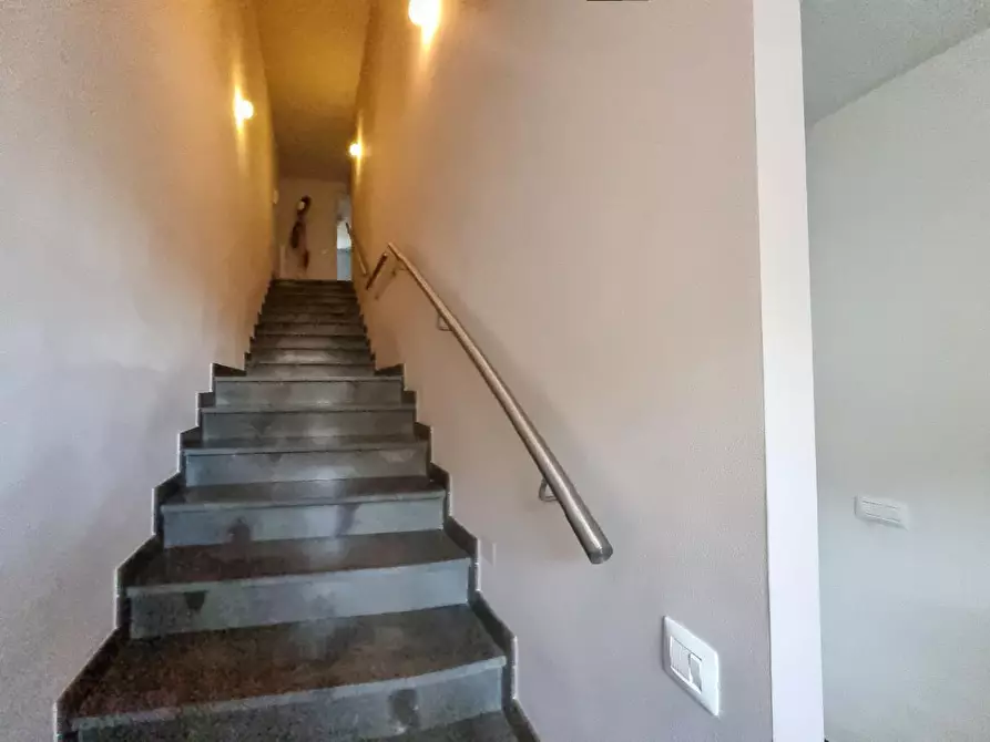 Immagine 22 di Villetta a schiera in vendita  a Livorno