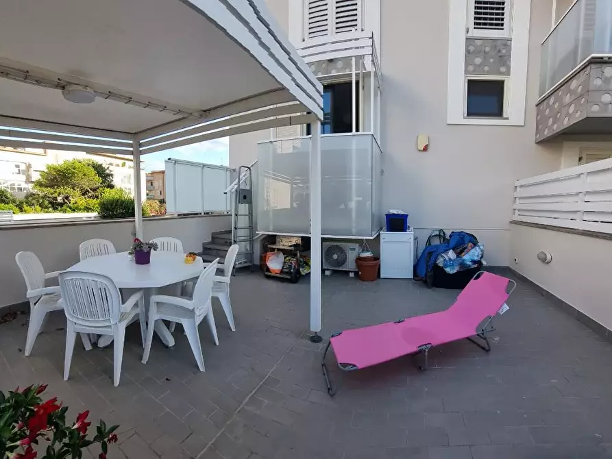 Immagine 17 di Villetta a schiera in vendita  a Livorno