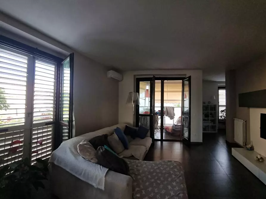 Immagine 3 di Villetta a schiera in vendita  a Livorno