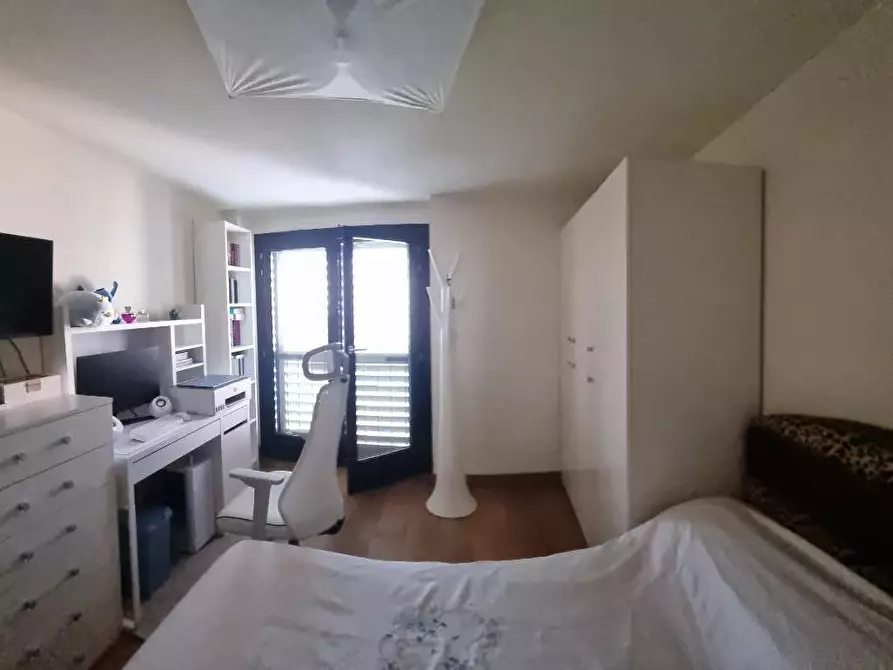 Immagine 29 di Villetta a schiera in vendita  a Livorno