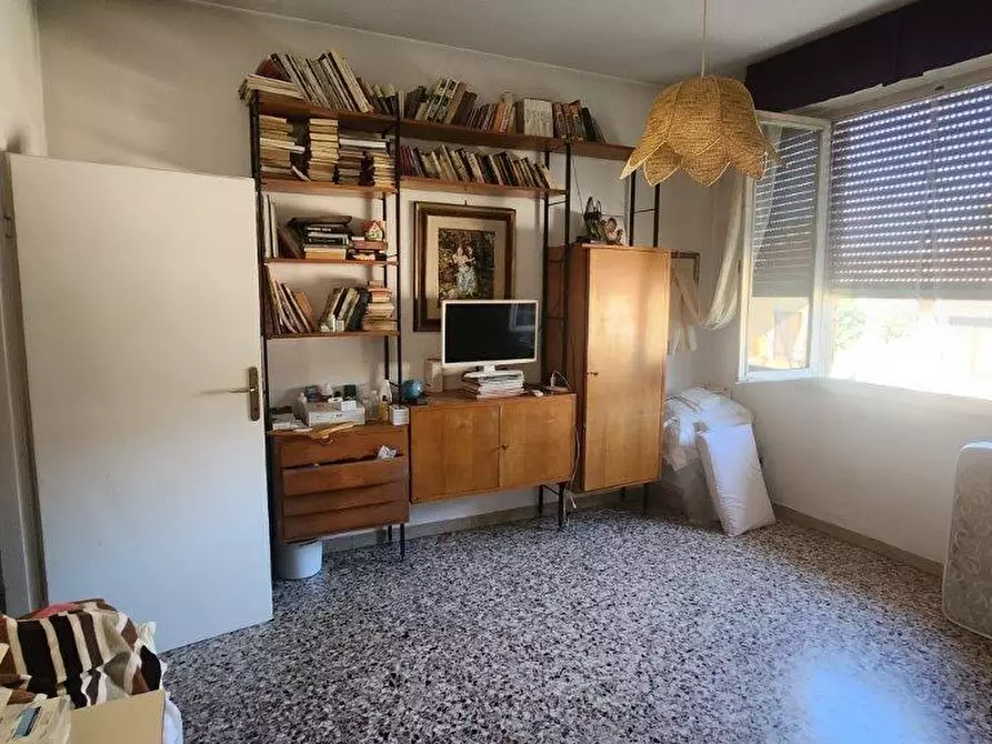 Immagine 11 di Appartamento in vendita  a Pontedera