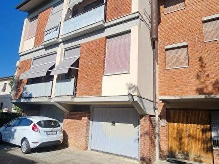 Immagine 26 di Appartamento in vendita  a Pontedera