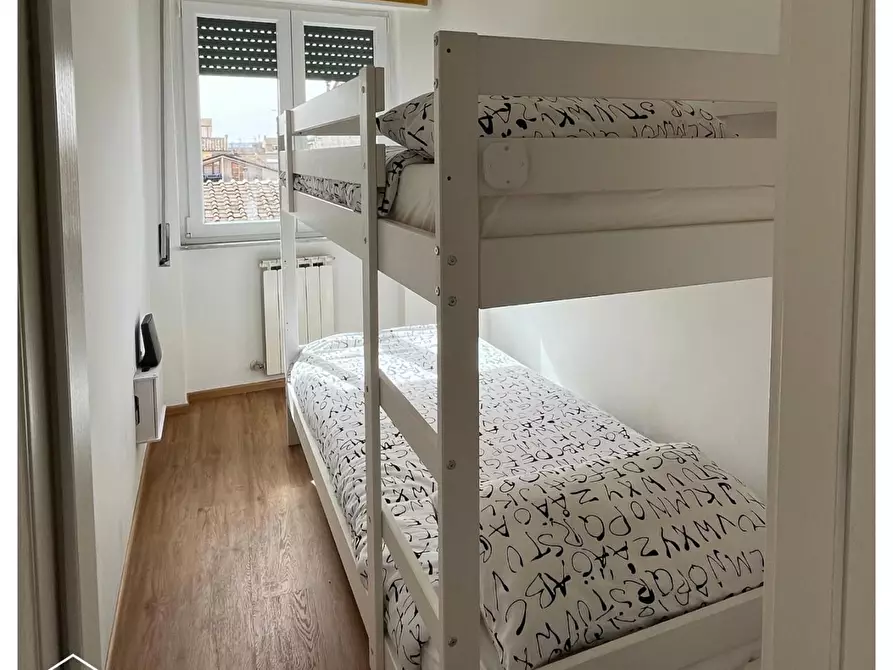 Immagine 12 di Appartamento in vendita  a Viareggio