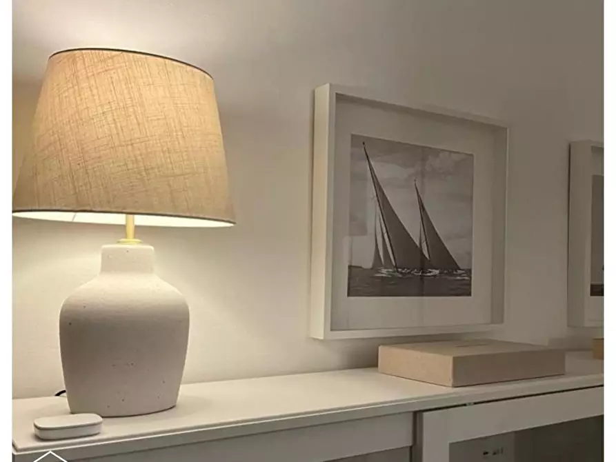 Immagine 11 di Appartamento in vendita  a Viareggio