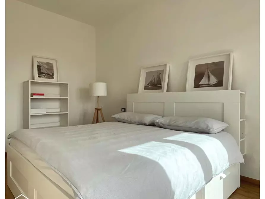 Immagine 8 di Appartamento in vendita  a Viareggio