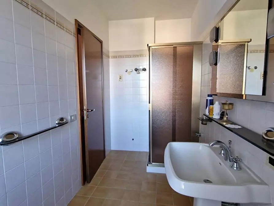 Immagine 23 di Appartamento in vendita  a Casciana Terme Lari