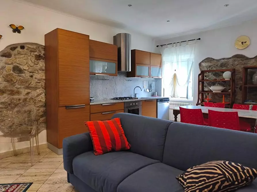 Immagine 27 di Porzione di casa in vendita  a Carrara