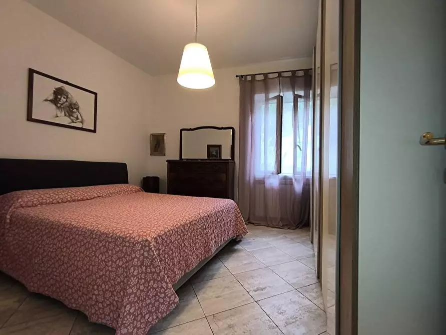 Immagine 13 di Porzione di casa in vendita  a Carrara