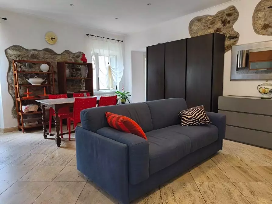 Immagine 20 di Porzione di casa in vendita  a Carrara