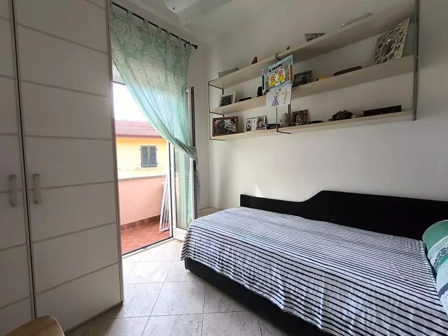 Immagine 22 di Porzione di casa in vendita  a Carrara