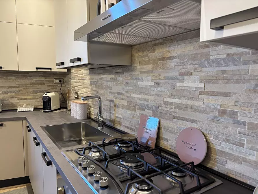 Immagine 10 di Appartamento in vendita  a Montaione