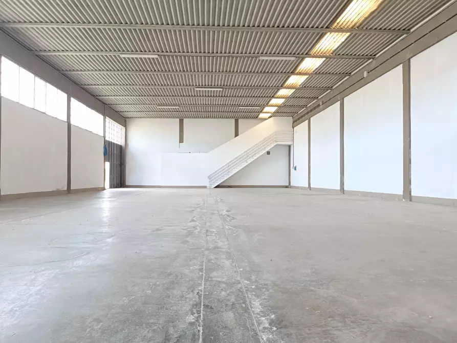 Immagine 1 di Capannone industriale in vendita  a Vinci