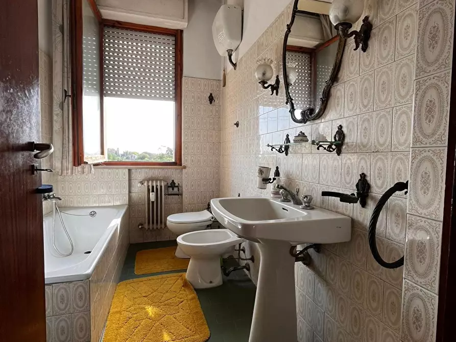 Immagine 10 di Appartamento in vendita  a Cascina