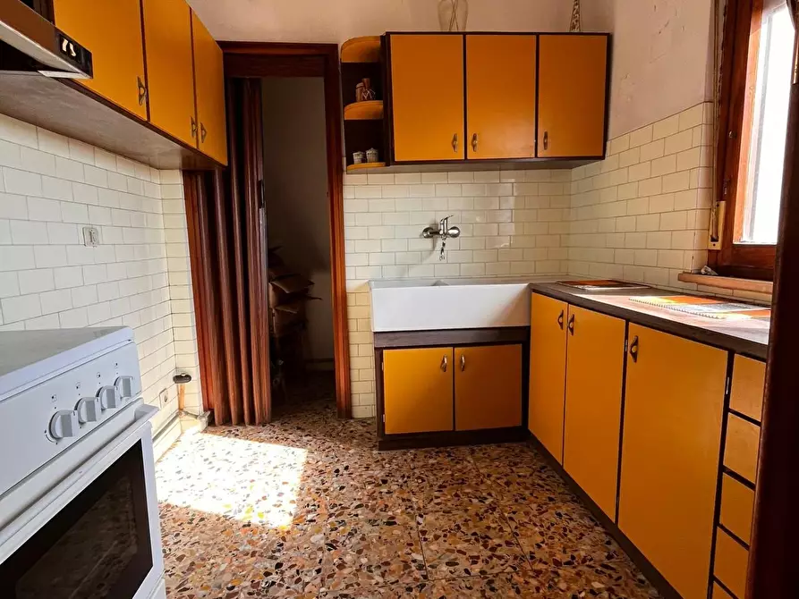 Immagine 3 di Appartamento in vendita  a Cascina