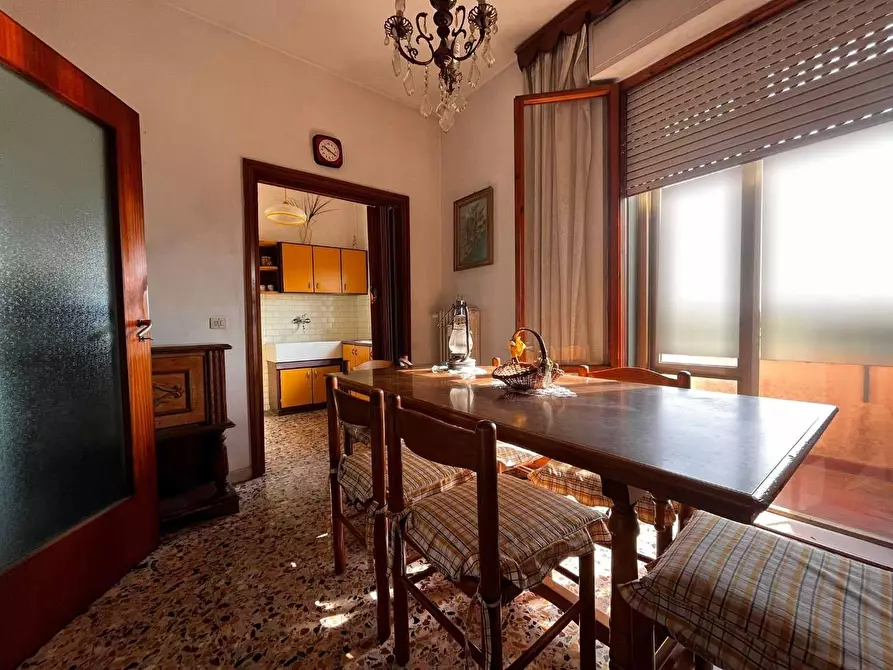 Immagine 8 di Appartamento in vendita  a Cascina