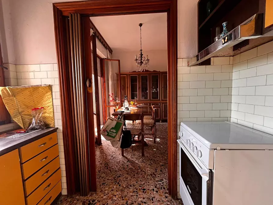 Immagine 2 di Appartamento in vendita  a Cascina