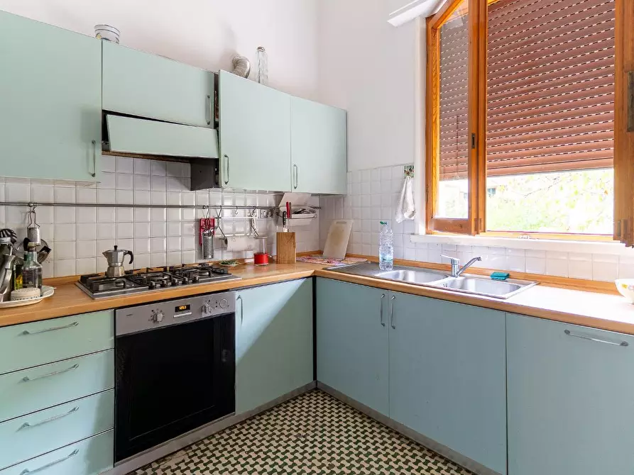 Immagine 23 di Villa in vendita  a Capraia E Limite