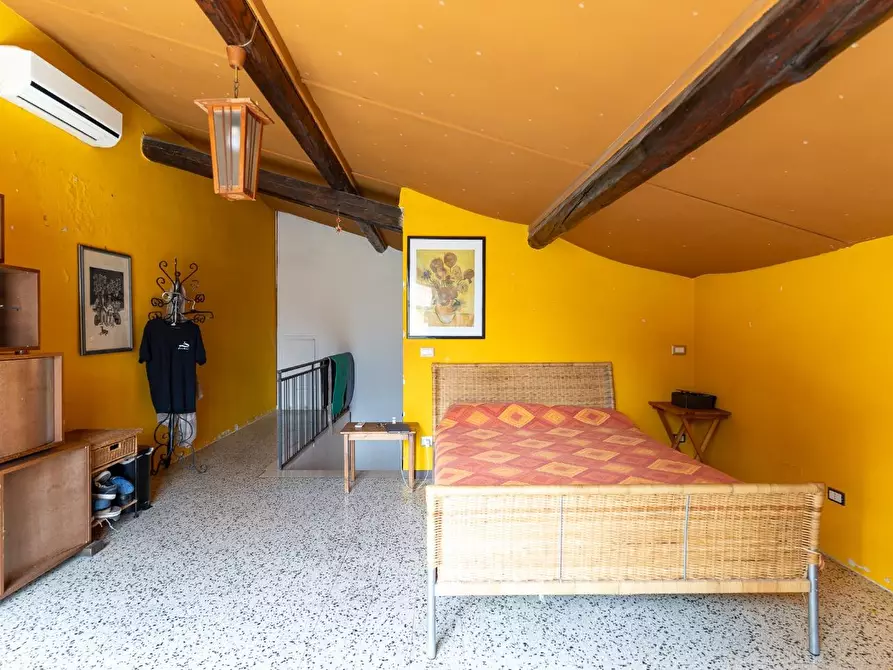 Immagine 46 di Villa in vendita  a Capraia E Limite