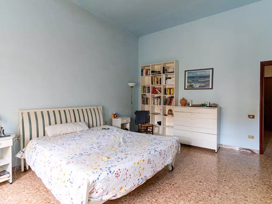 Immagine 34 di Villa in vendita  a Capraia E Limite