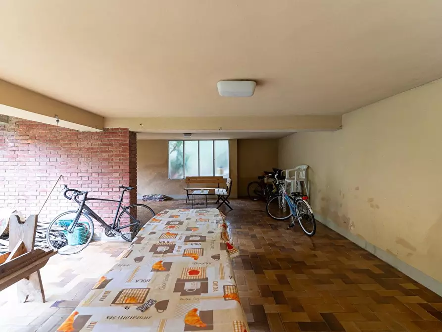 Immagine 40 di Villa in vendita  a Capraia E Limite