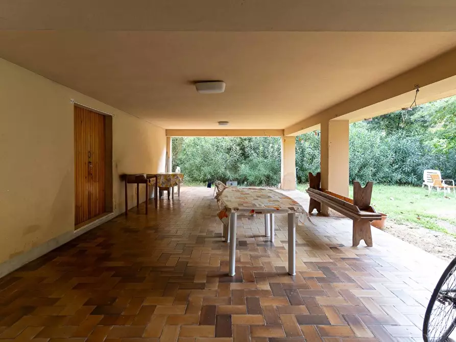 Immagine 39 di Villa in vendita  a Capraia E Limite