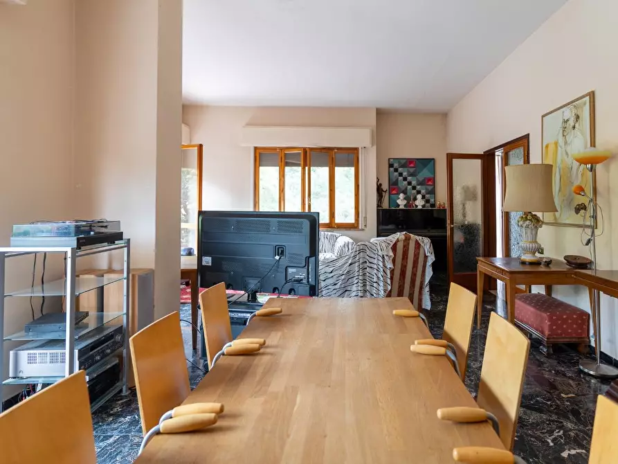 Immagine 16 di Villa in vendita  a Capraia E Limite